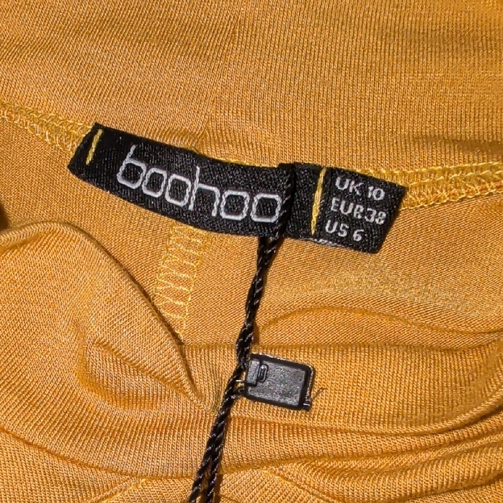 NWT Boohoo Yellow Long Sleeve Cut-Out Dress - Picture 7 of 7